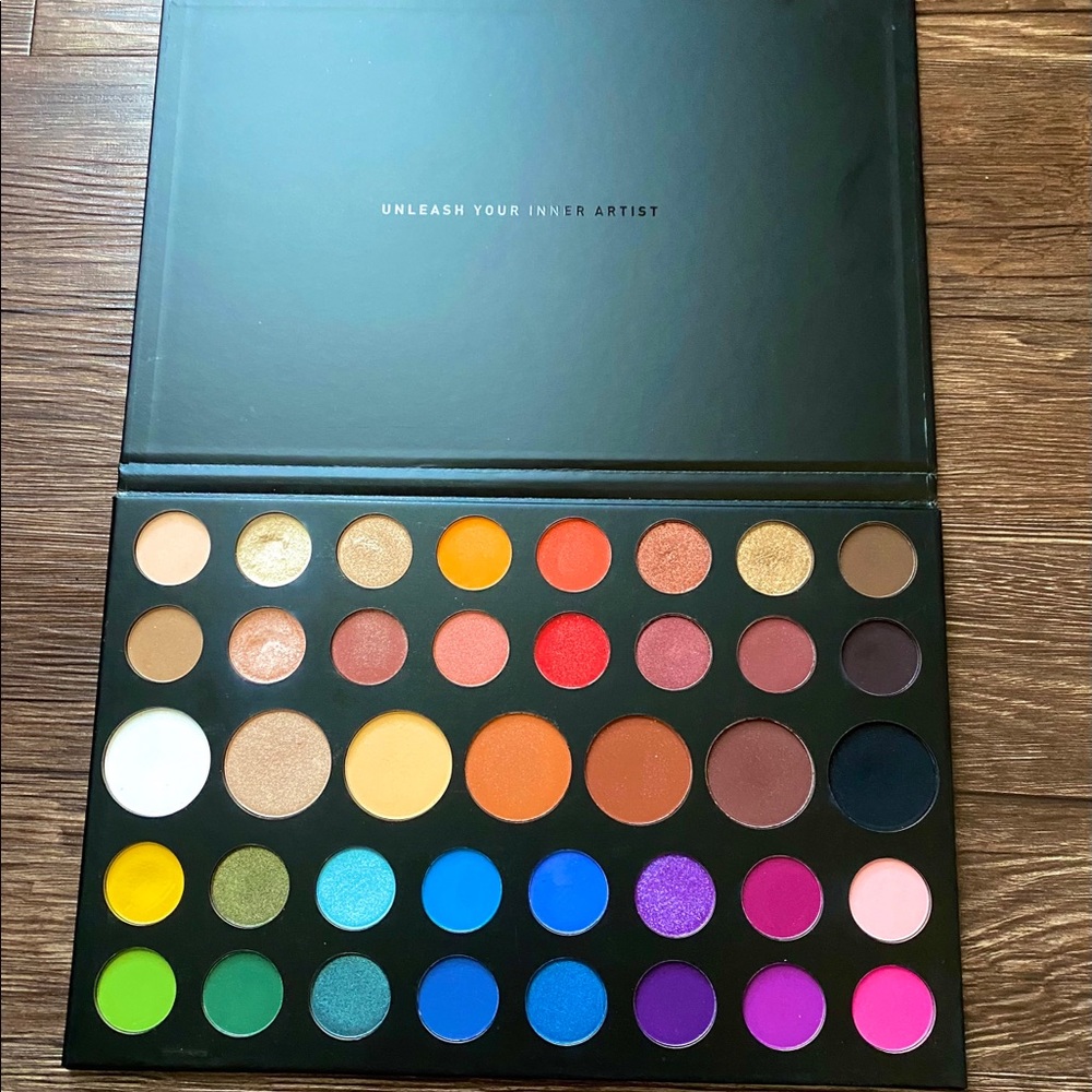 Authentic Morphe x James Charles Eyeshadow Palette